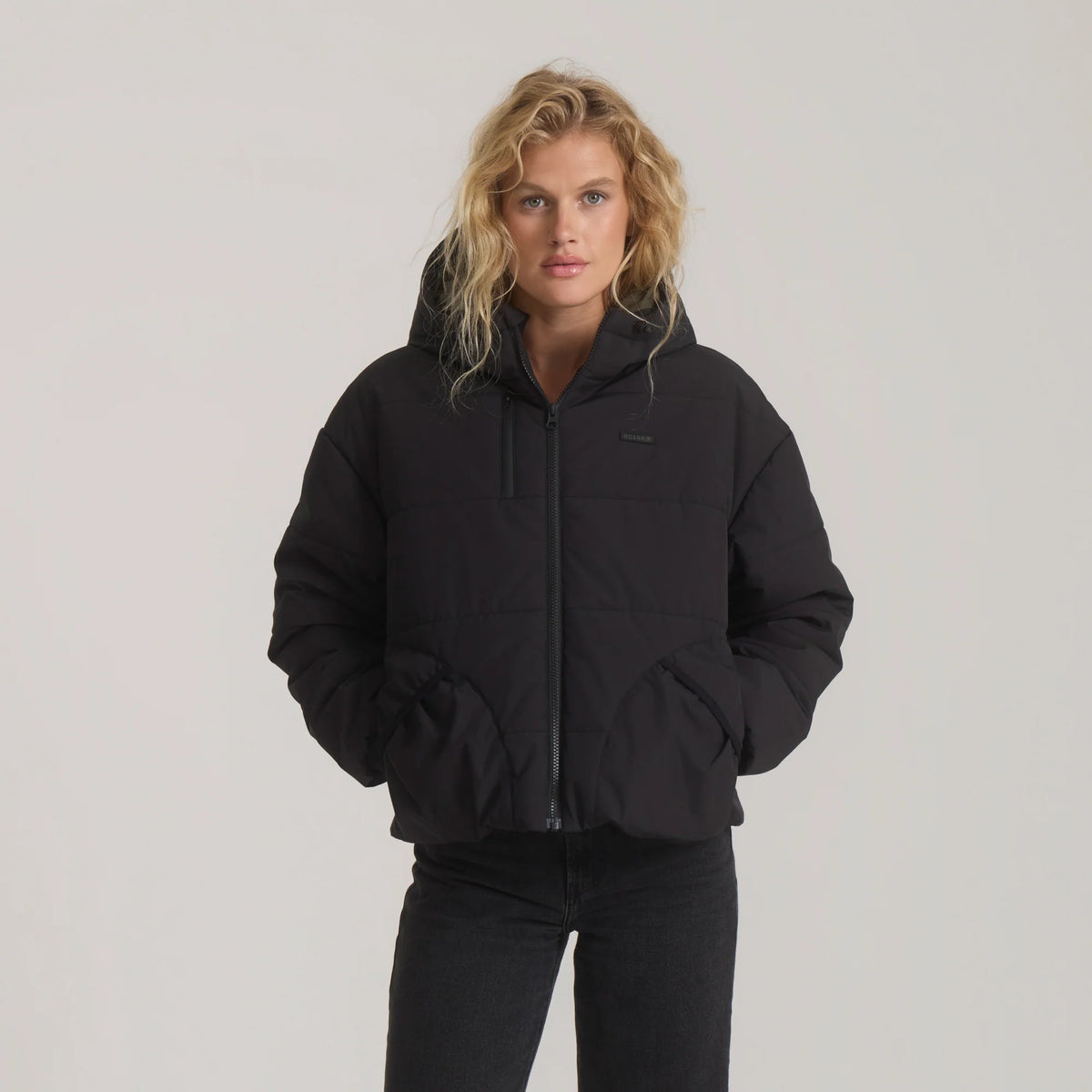 Hokkaido Puffer Jacket - Black